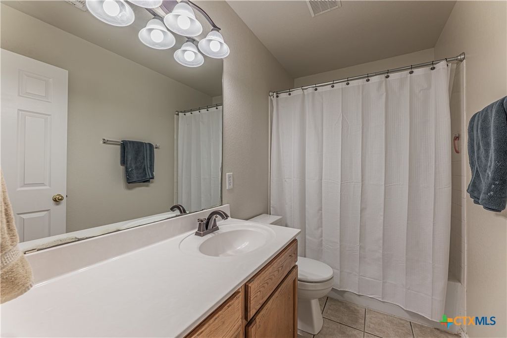 Image 21 of property listing at 5711 Chuckwagon Circle, Killeen, TX 76542