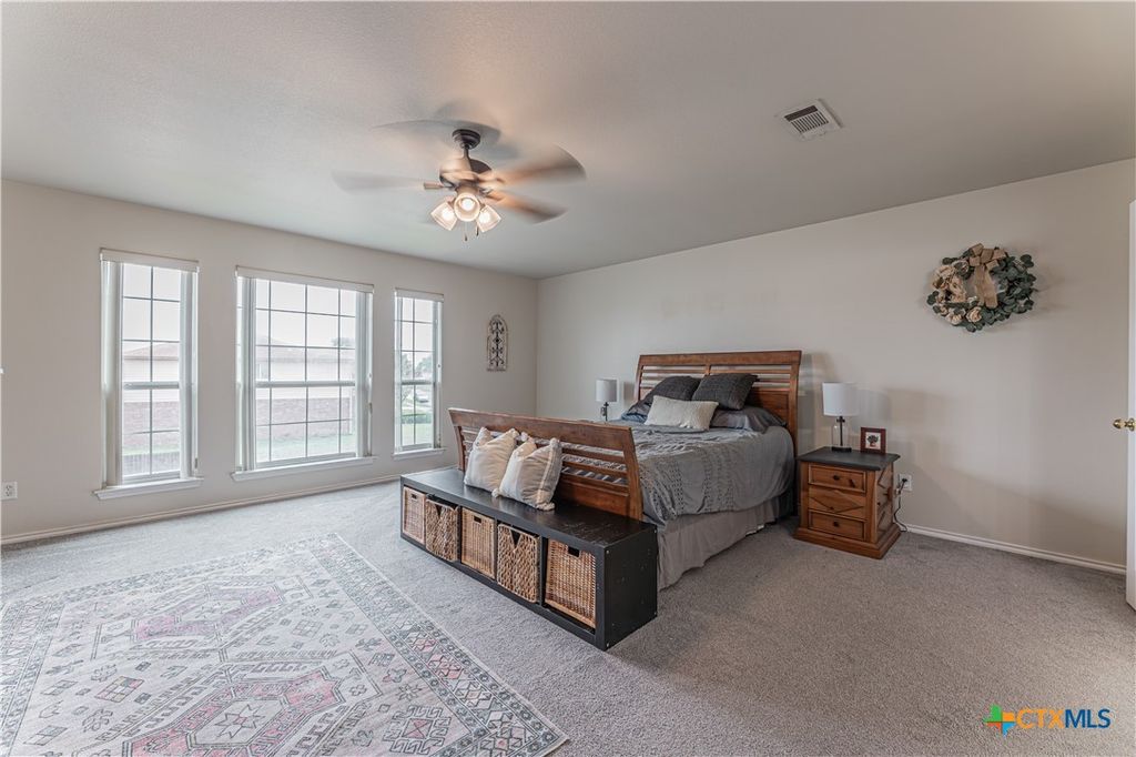 Image 28 of property listing at 5711 Chuckwagon Circle, Killeen, TX 76542