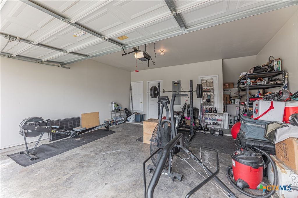 Image 36 of property listing at 5711 Chuckwagon Circle, Killeen, TX 76542