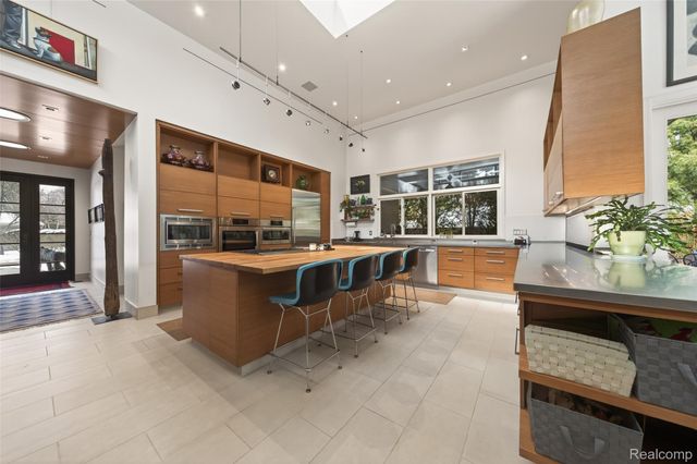 1171 Arden Lane, Birmingham, MI 48009