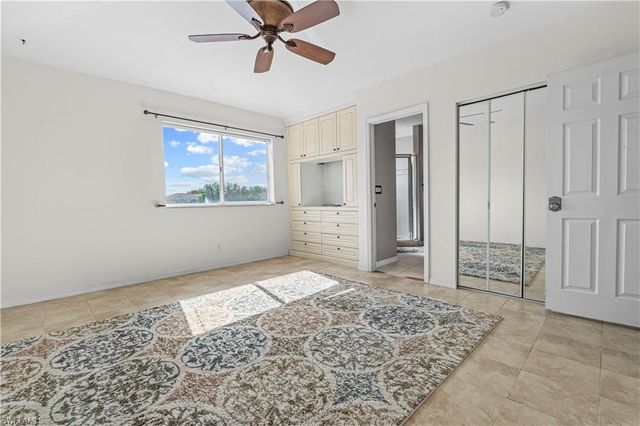 9808 Roundstone CIR, Fort Myers, FL 33967