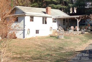 9 Karen Place, Asheville, NC 28806