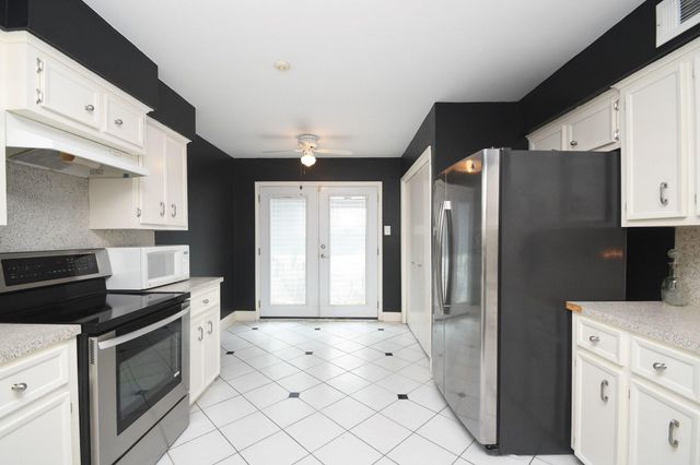 40 River Creek Way, Sugar Land, TX 77478