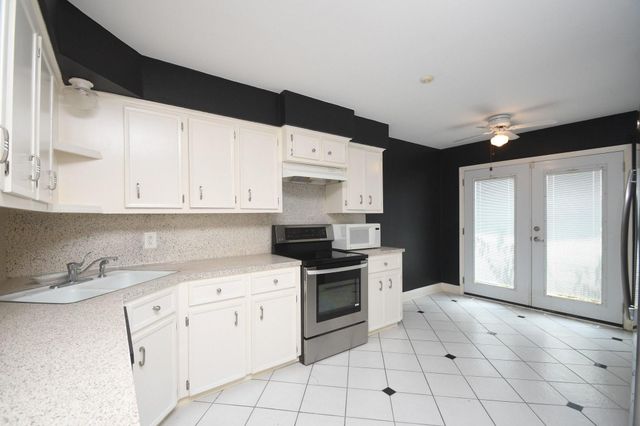 40 River Creek Way, Sugar Land, TX 77478