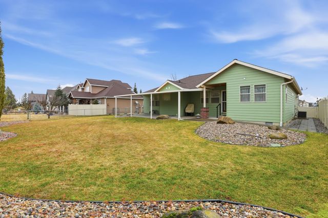 607 N Country Club Dr, Deer Park, WA 99006