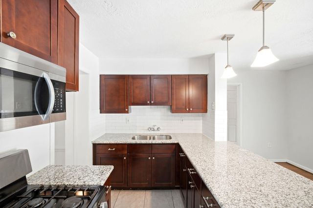 807 E 43rd Street, Houston, TX 77022