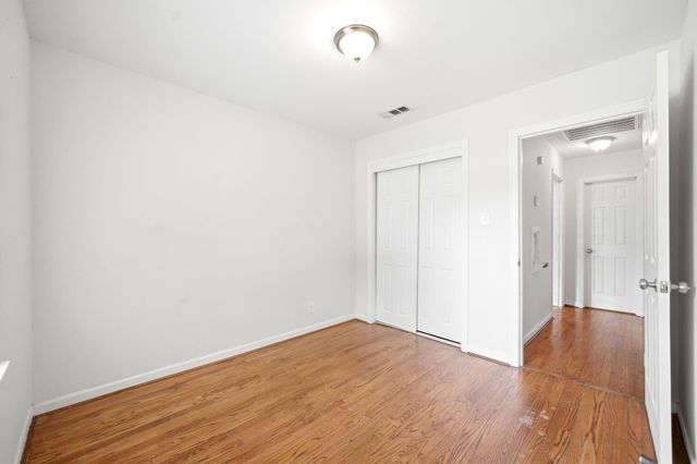 807 E 43rd Street, Houston, TX 77022