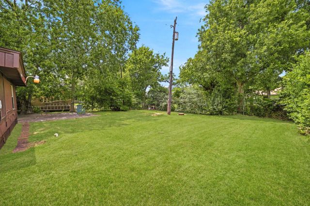 807 E 43rd Street, Houston, TX 77022
