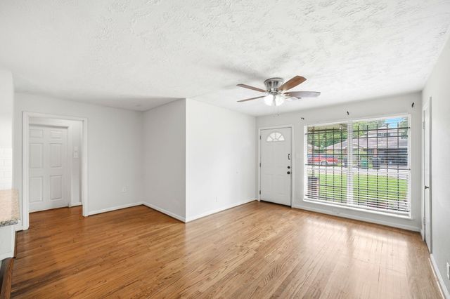 807 E 43rd Street, Houston, TX 77022