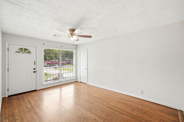 807 E 43rd Street, Houston, TX 77022