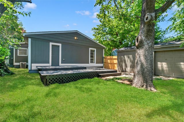 2813 Hunter Street, Fort Worth, TX 76112
