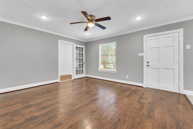 2813 Hunter Street, Fort Worth, TX 76112