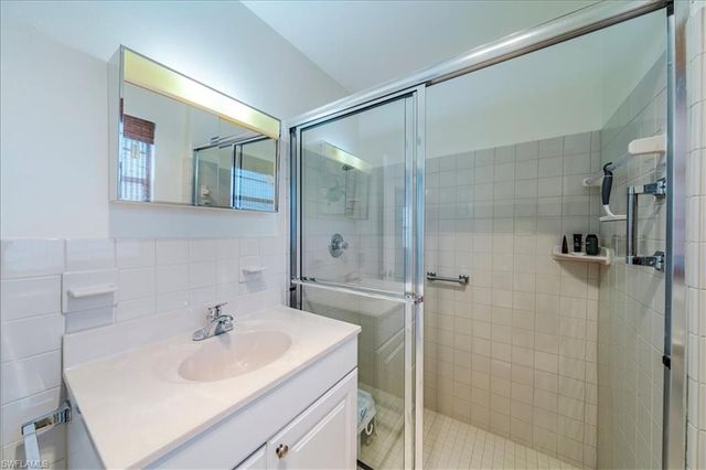 209 8th AVE S 209B, Naples, FL 34102