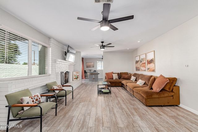 7520 E BEATRICE Street, Scottsdale, AZ 85257