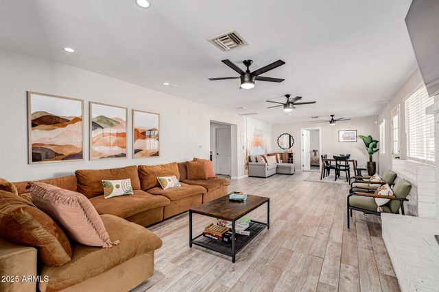 7520 E BEATRICE Street, Scottsdale, AZ 85257