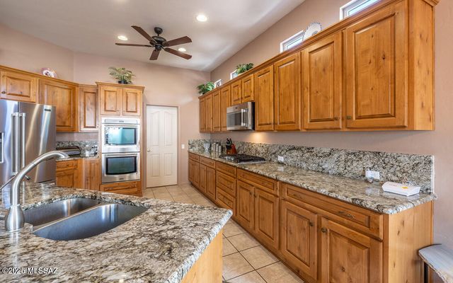 13730 N Heritage Canyon Drive, Marana, AZ 85658