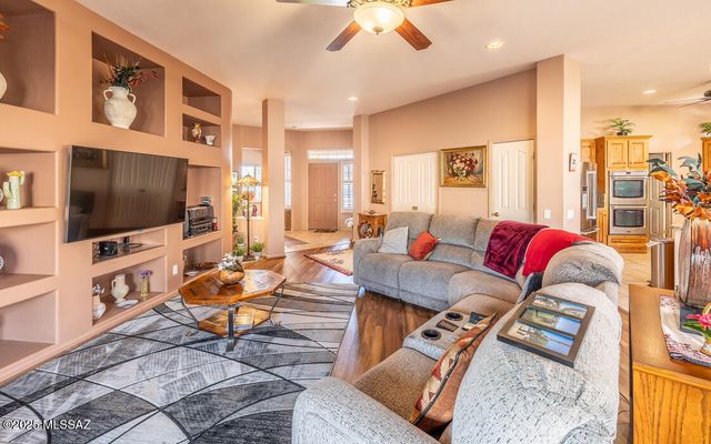 13730 N Heritage Canyon Drive, Marana, AZ 85658