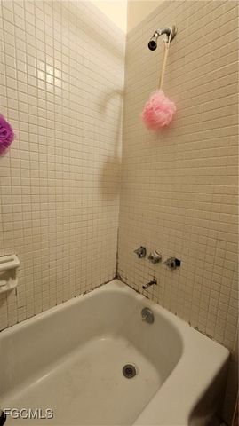 1116 Broad ST N, Lehigh Acres, FL 33936