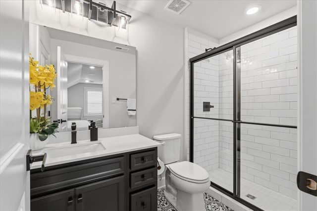 319 Crest Ln, Adams Twp, PA 16046