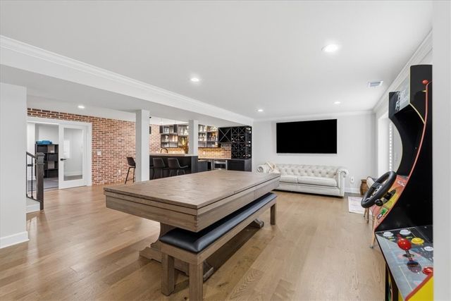 319 Crest Ln, Adams Twp, PA 16046