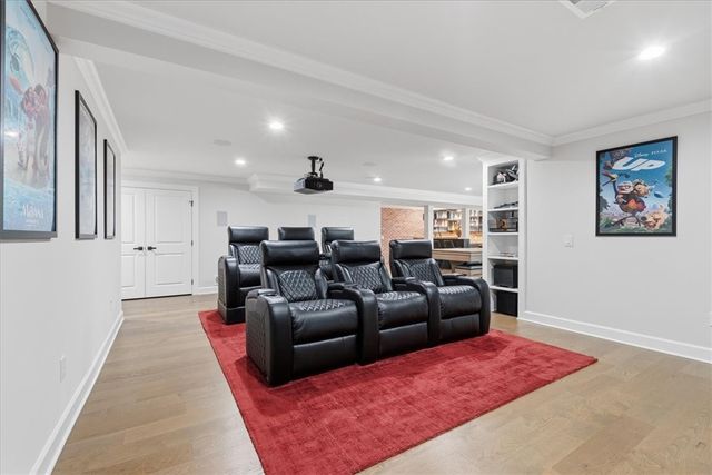 319 Crest Ln, Adams Twp, PA 16046