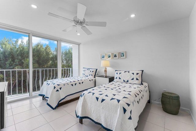 2774 S Ocean Boulevard 409, Palm Beach, FL 33480