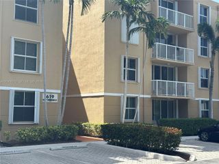 619 E Sheridan St 105, Dania Beach, FL 33004