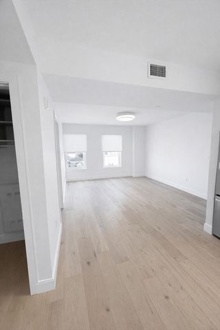 65 L Street 202, Boston, MA 02127