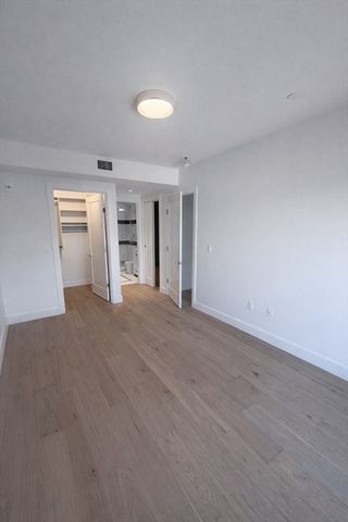 65 L Street 202, Boston, MA 02127