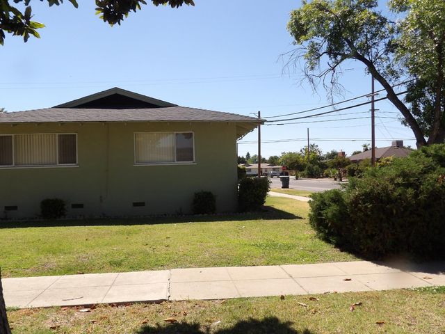 3724 E Griffith Way, Fresno, CA 93726