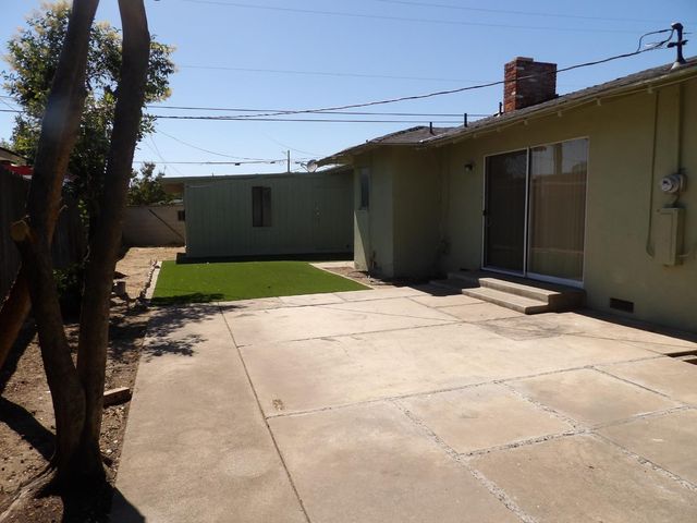 3724 E Griffith Way, Fresno, CA 93726