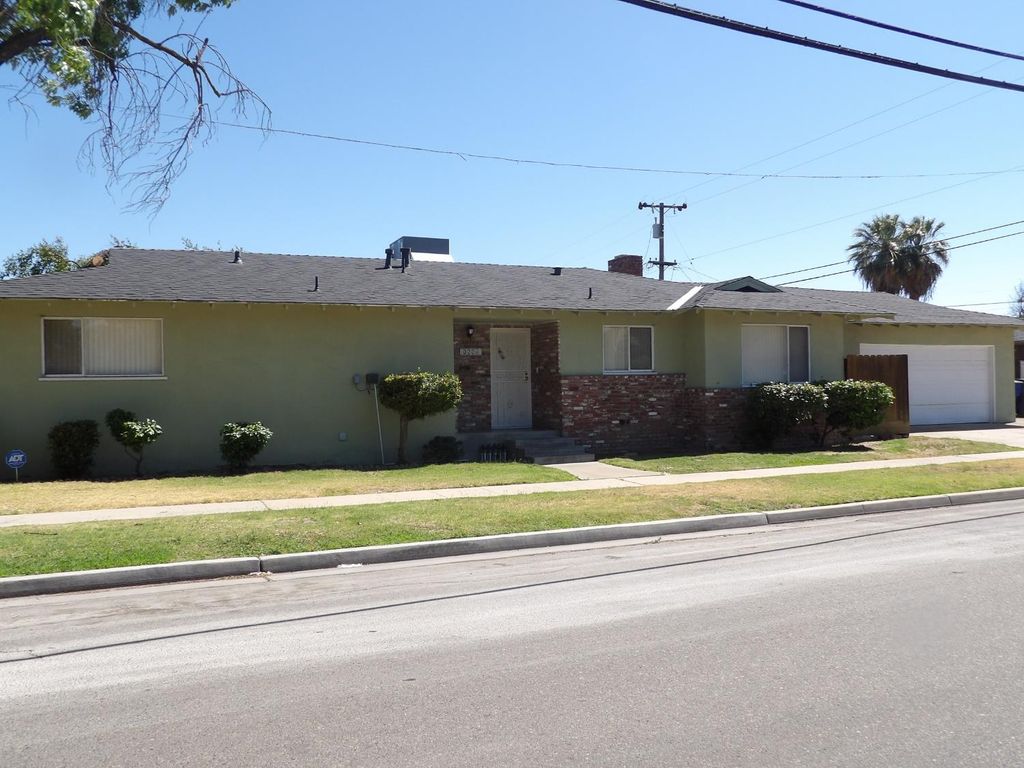 3724 E Griffith Way, Fresno, CA 93726