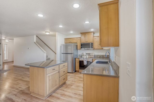 1402 NE 71st Drive, Vancouver, WA 98665