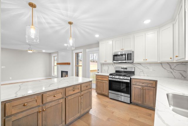 1589 Collins View Way, Clarksville, TN 37043