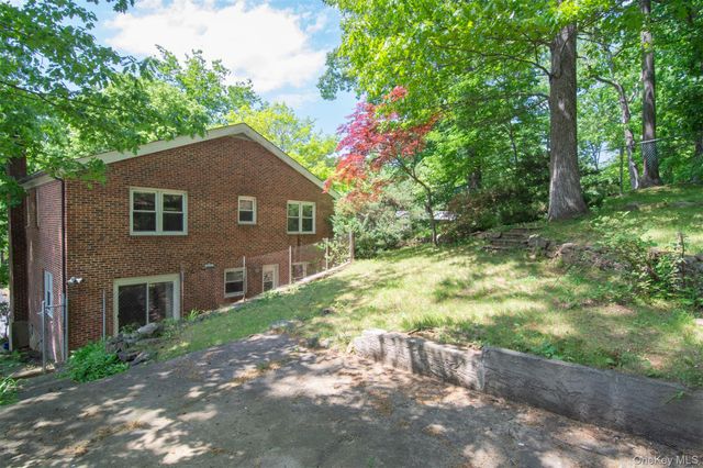74 Briary Road, Dobbs Ferry, NY 10522