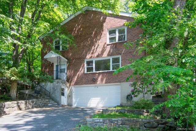74 Briary Road, Dobbs Ferry, NY 10522