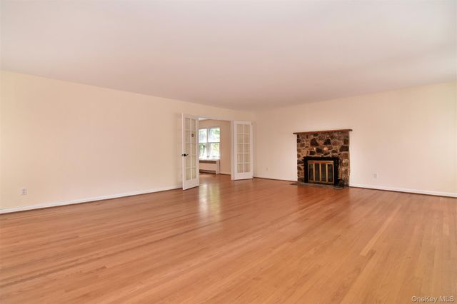 74 Briary Road, Dobbs Ferry, NY 10522