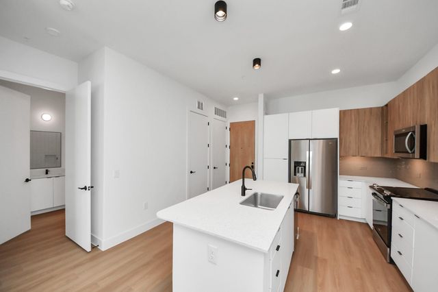 2810 Riverby Road 225, Houston, TX 77020