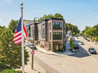46 Belgrade Ave 2, Boston, MA 02131
