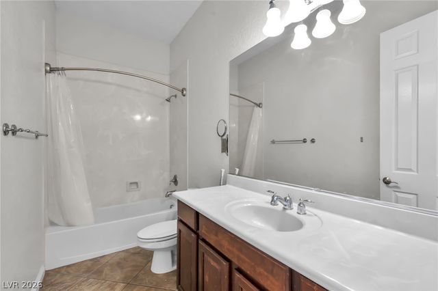 8525 Killians Greens Drive, Las Vegas, NV 89131