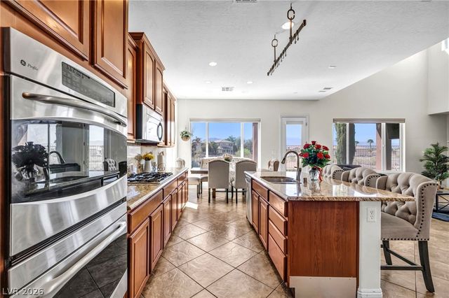 8525 Killians Greens Drive, Las Vegas, NV 89131