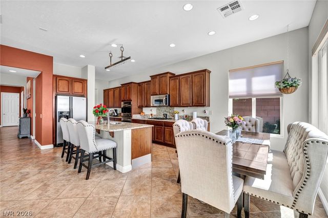 8525 Killians Greens Drive, Las Vegas, NV 89131