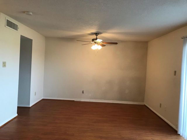 2826 S Bartell Drive 21, Houston, TX 77054