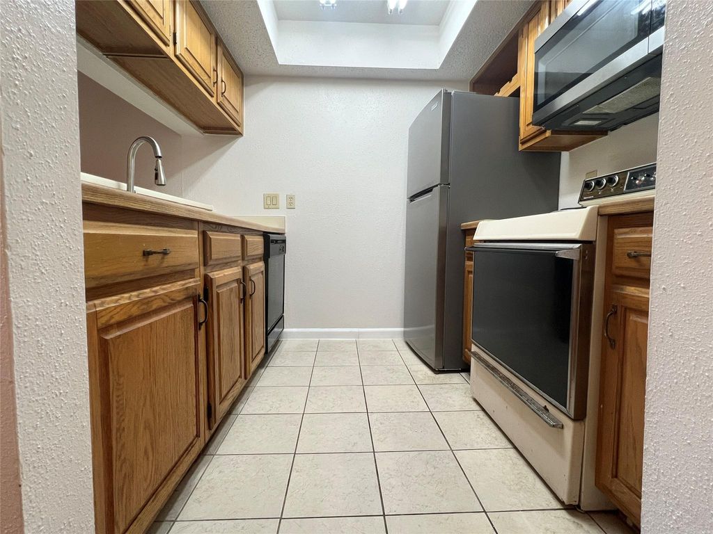 2826 S Bartell Drive 21, Houston, TX 77054