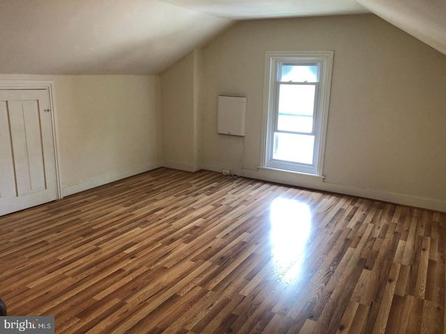 247 GREEN LN, Philadelphia, PA 19128