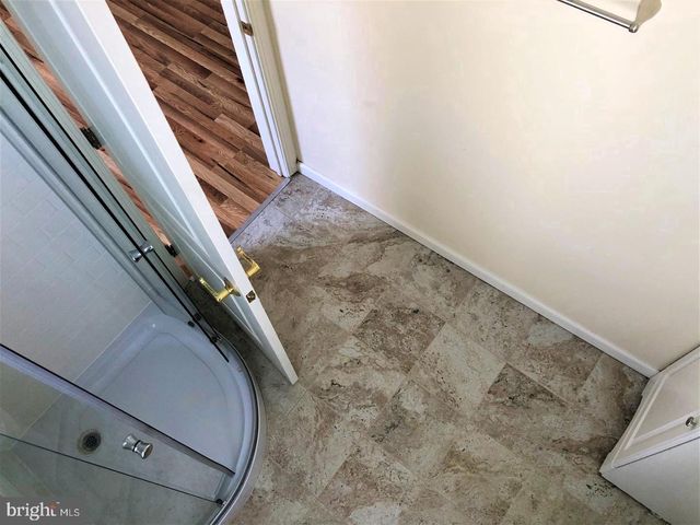 247 GREEN LN, Philadelphia, PA 19128