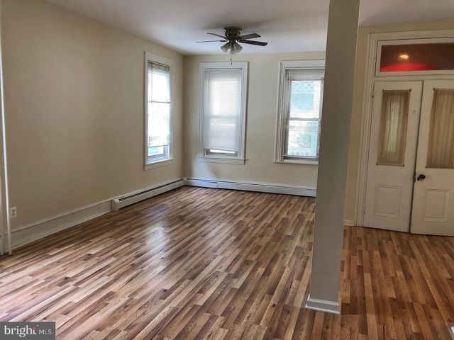 247 GREEN LN, Philadelphia, PA 19128