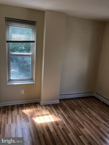 247 GREEN LN, Philadelphia, PA 19128