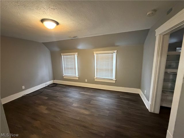 3694 E 57th Street 4, Cleveland, OH 44105