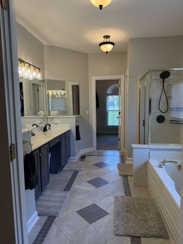 2010 Brunswick Dr, Lebanon, TN 37087